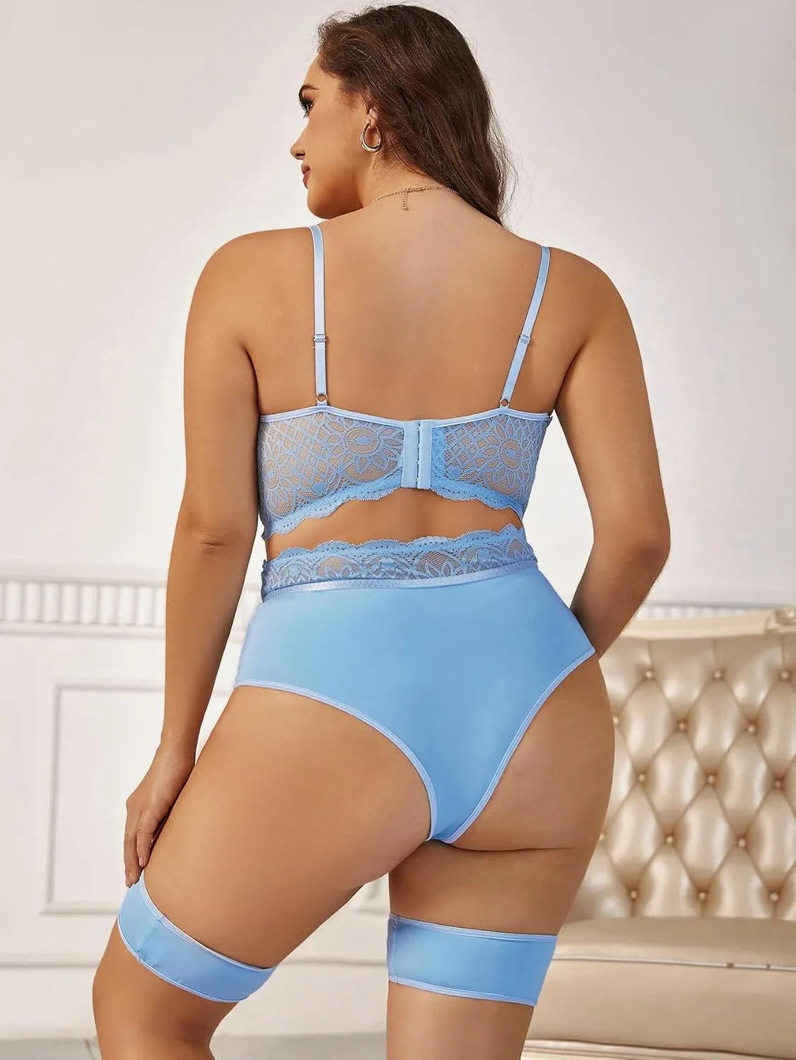 WDIRARA Women's Plus Size Floral Lace Bow Front Underwire Garter Lingerie Set with Leg Rings