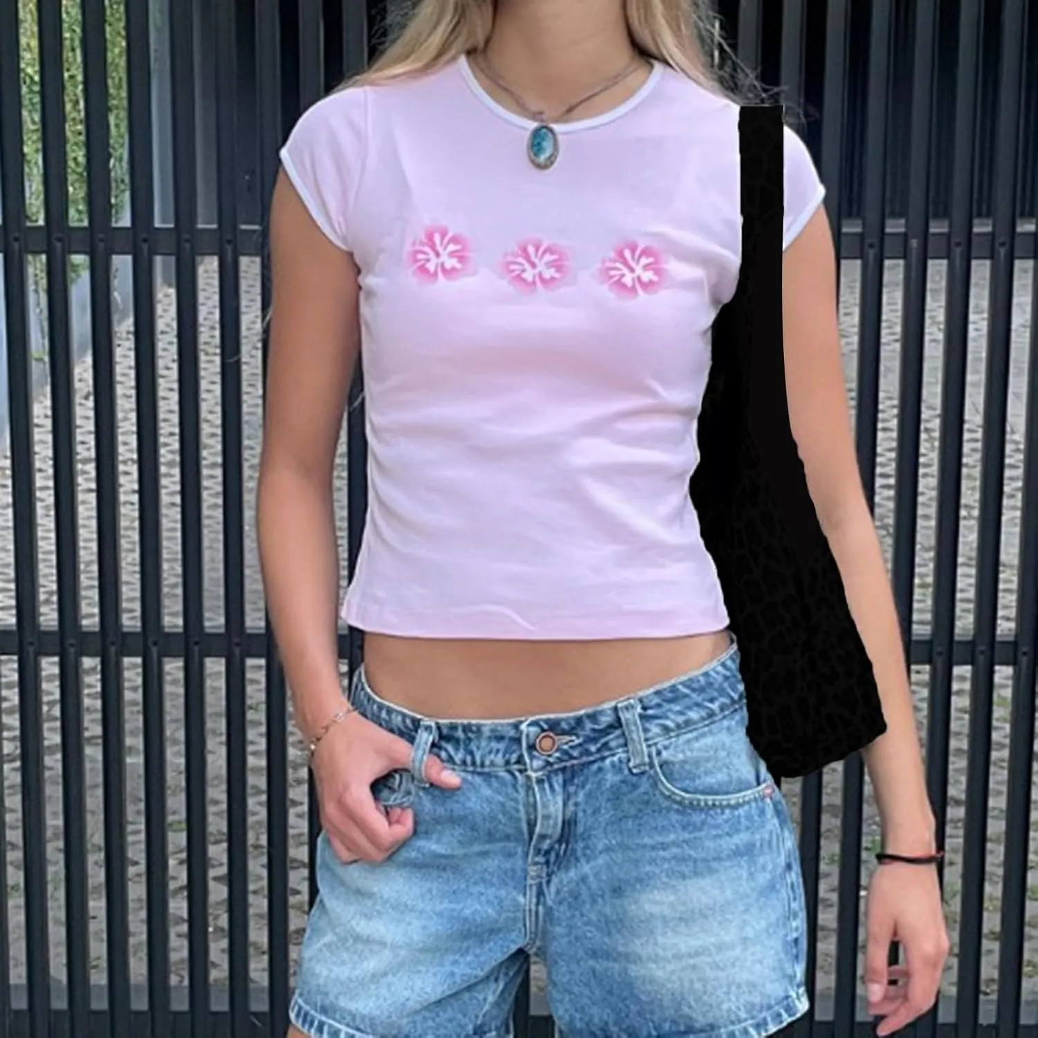 Women Hawaii Baby Tees Y2K Short Sleeve Crewneck Aesthetic Graphic Slim Fit Crop Tops Teen Girls Summer T Shirts