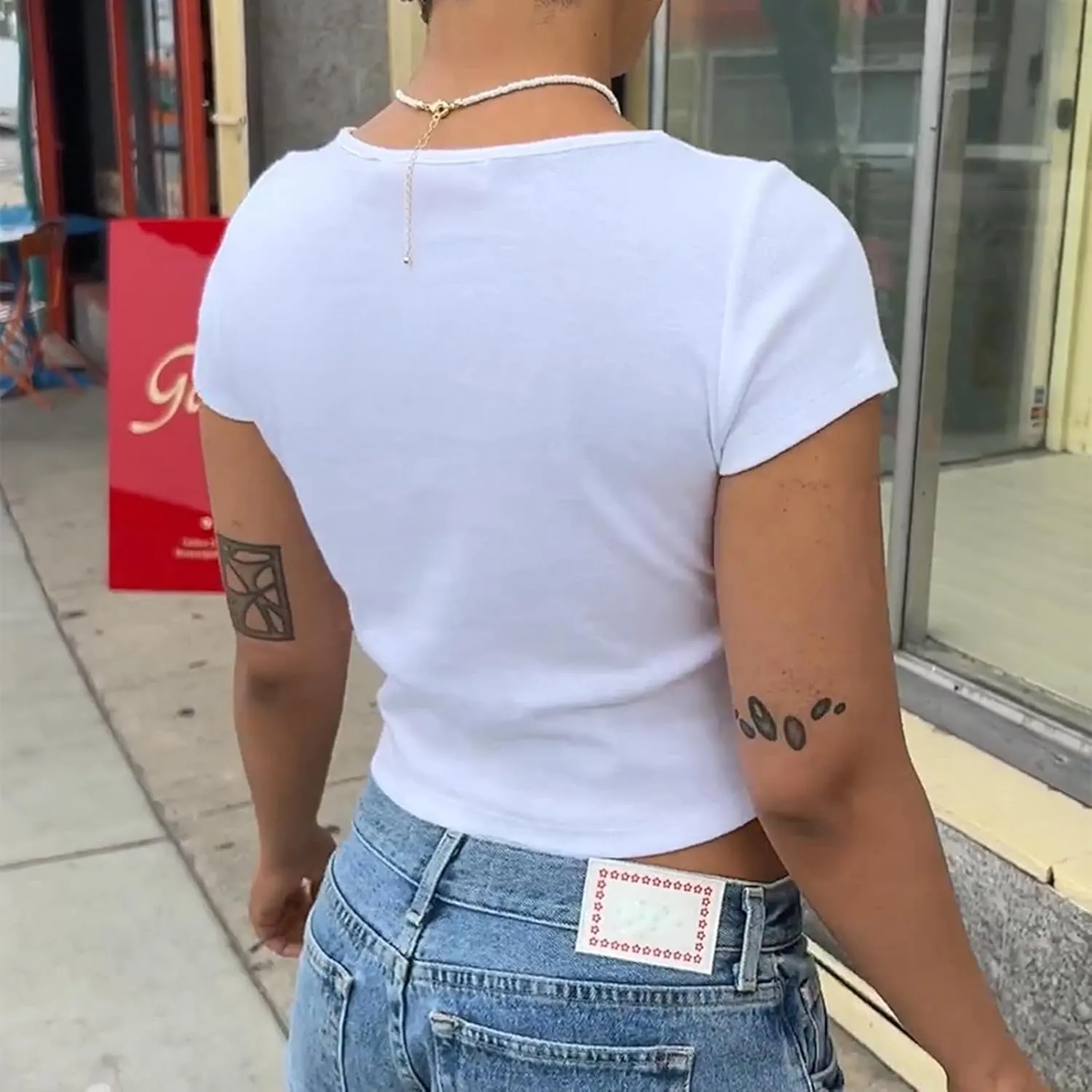 Women Y2K Aesthetic Graphic Baby Tees Short Sleeve Crewneck Fitted Crop Tops Teen Girl Summer Vintage White T Shirt