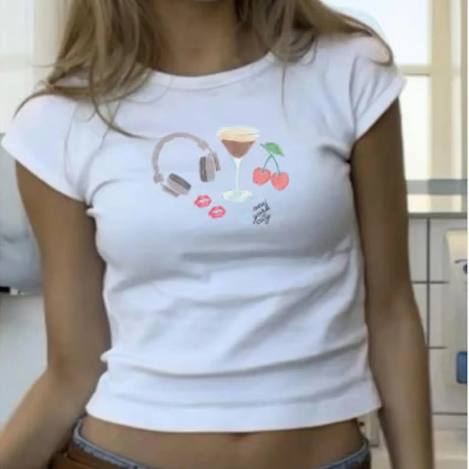 Women Y2k Short Sleeve Baby Tees Cute Graphic Print Slim Fit T Shirts Vintage Aesthetic Crop Top Tees