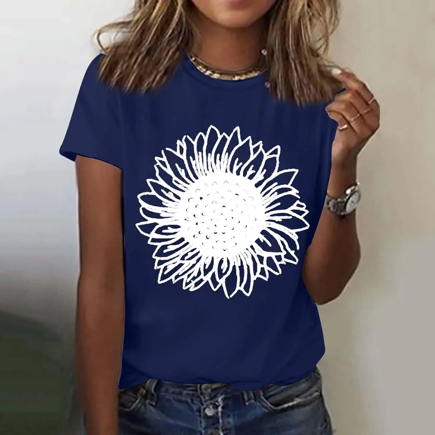 Womens Sunflower T Shirt Summer Novelty Cute Flower Graphic Loose Fit Tees Classic Crew Neck Short Sleeve Casual Tops